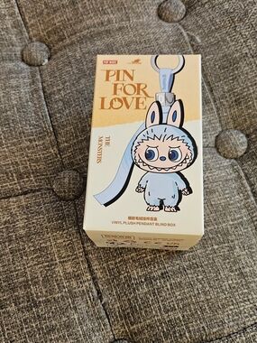Pop Mart "Pin For Love" Vinyl Plush Pendant - Letter "D"